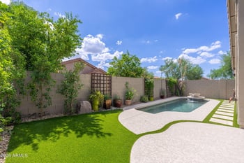 10215 E Hillery Dr, Scottsdale, AZ 85255