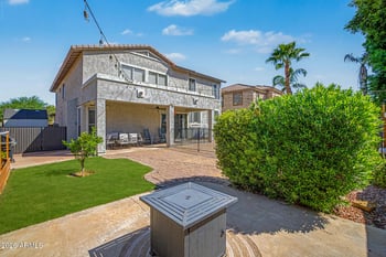 10215 E Lakeview Ave, Mesa, AZ 85209