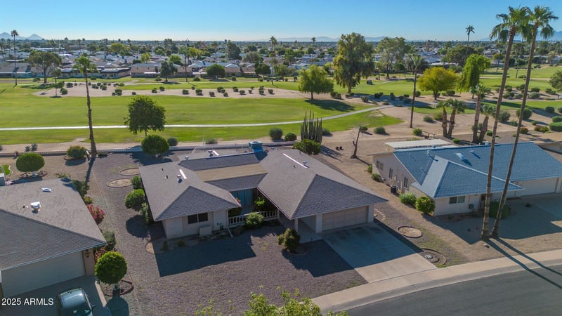 10215 White Mountain Rd, Sun City, AZ 85351