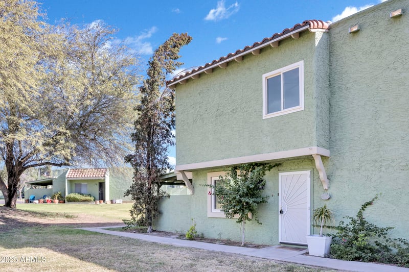 10217 7th Pl #B, Phoenix, AZ 85020