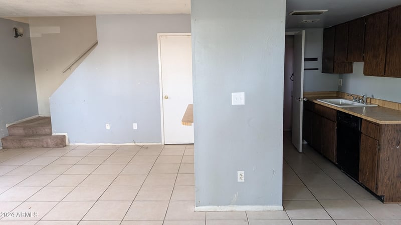 10217 8th St #A, Phoenix, AZ 85020