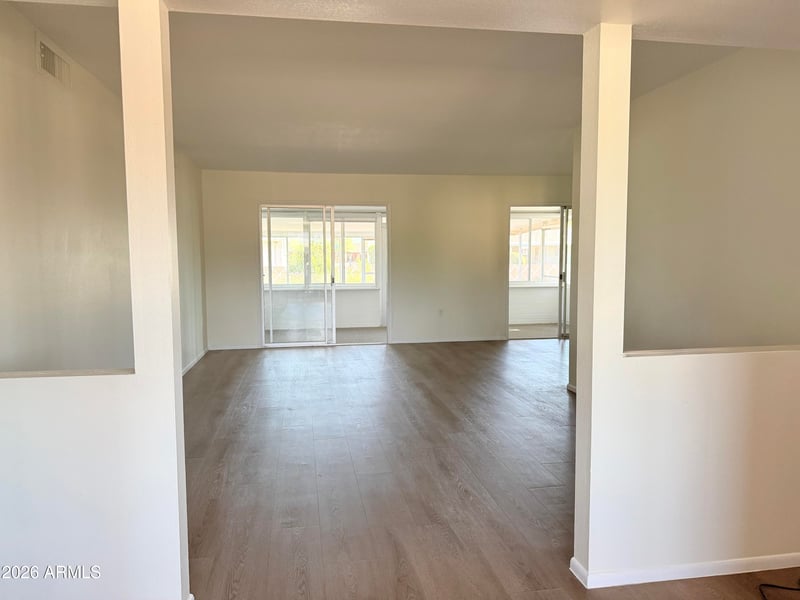 10217 Mission Ln, Sun City, AZ 85351