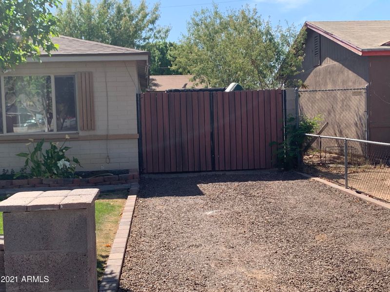 10218 N 17th Ave, Phoenix, AZ 85021