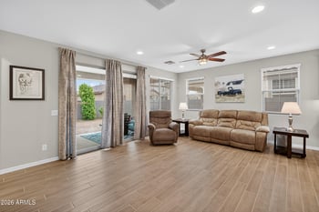 10218 Piccadilly Rd, Avondale, AZ 85392