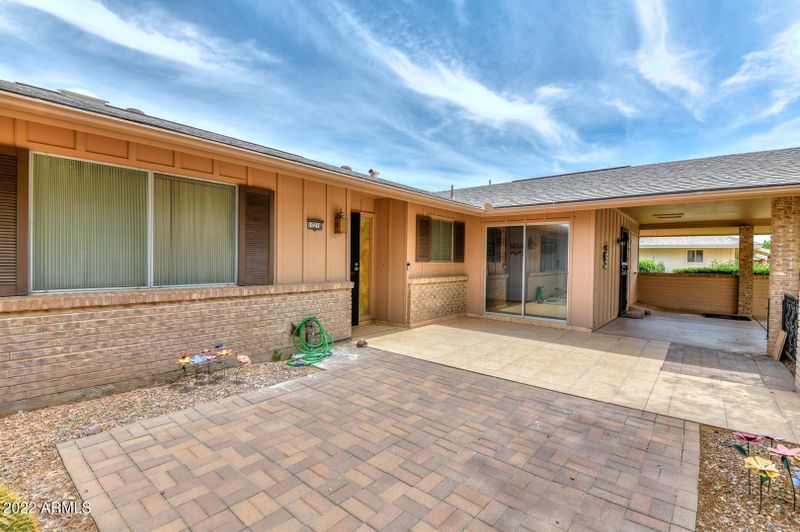 10218 W Prairie Hills Cir, Sun City, AZ 85351