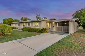 10219 Snead Cir, Sun City, AZ 85351