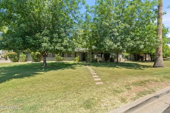 1022 Las Palmaritas Dr, Phoenix, AZ 85021