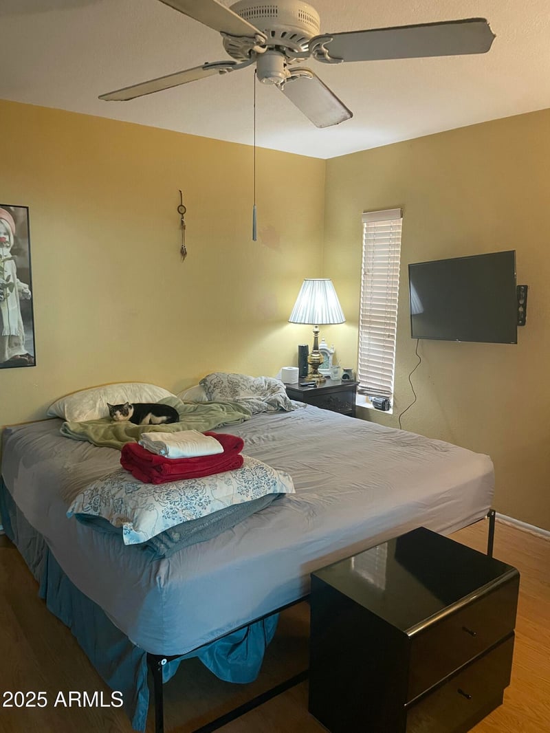 1022 Wagoner Rd, Phoenix, AZ 85022