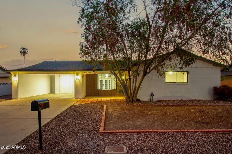 10220 36th Ave, Phoenix, AZ 85051