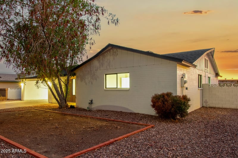 10220 36th Ave, Phoenix, AZ 85051