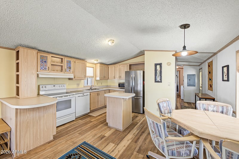 10220 E Apache Trl #37, Apache Junction, AZ 85120