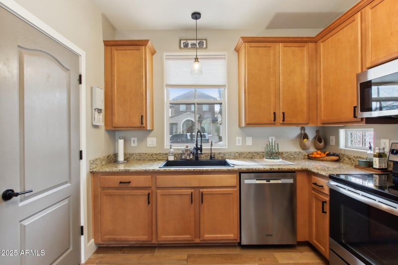 10220 Isleta Ave, Mesa, AZ 85209
