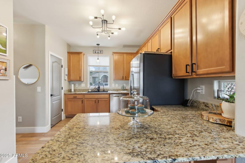 10220 Isleta Ave, Mesa, AZ 85209