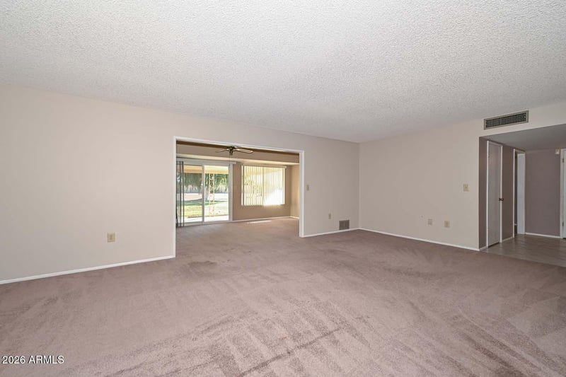 10220 W Pineridge Dr, Sun City, AZ 85351