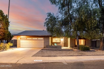10221 52nd Ave, Glendale, AZ 85302