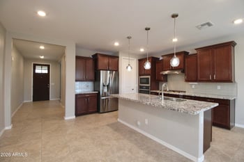 10221 Wavelength Ave, Mesa, AZ 85212