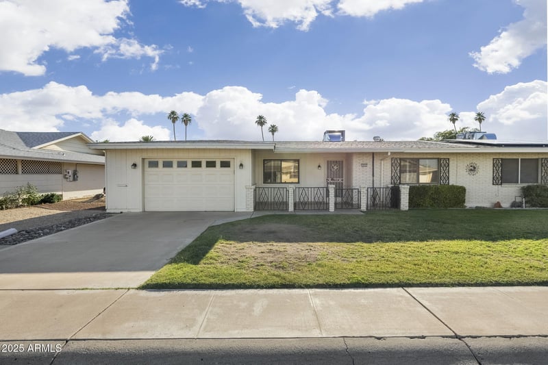 10222 105th Dr, Sun City, AZ 85351