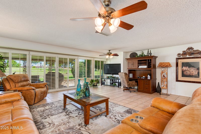 10222 Mountain View Rd, Sun City, AZ 85351