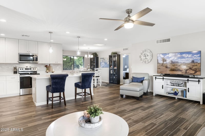 10222 Riviera Dr, Sun City, AZ 85351