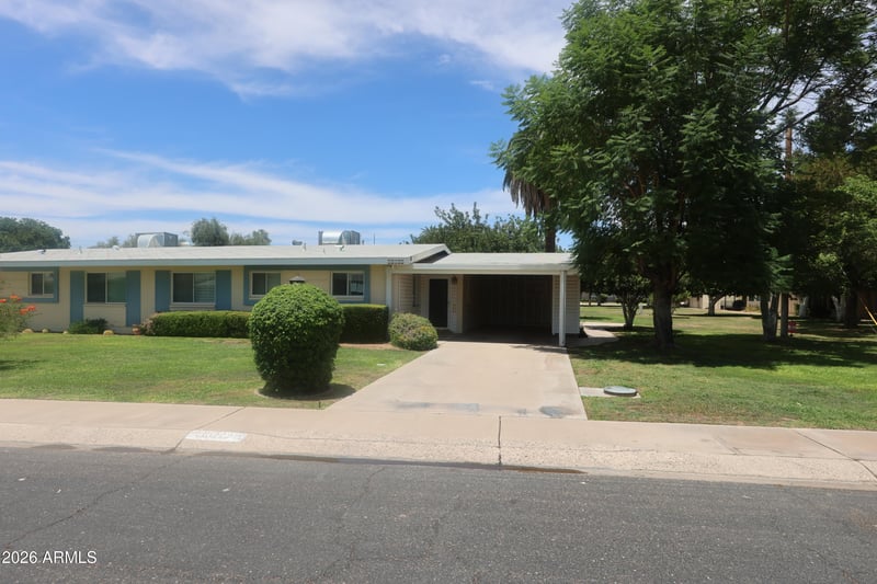 10222 Snead Cir, Sun City, AZ 85351