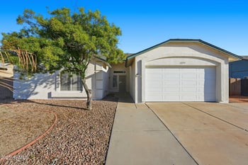 10224 Oregon Ave, Glendale, AZ 85307