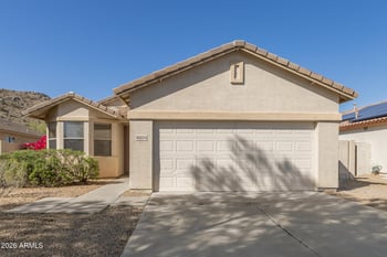 10224 182nd Ave, Goodyear, AZ 85338