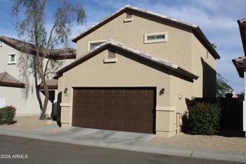 10225 Camelback Rd #19, Phoenix, AZ 85037