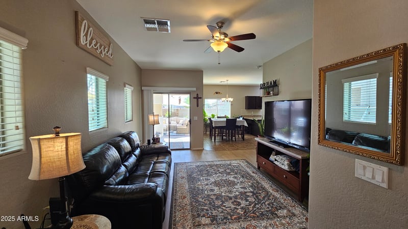 10225 Camelback Rd #21, Phoenix, AZ 85037