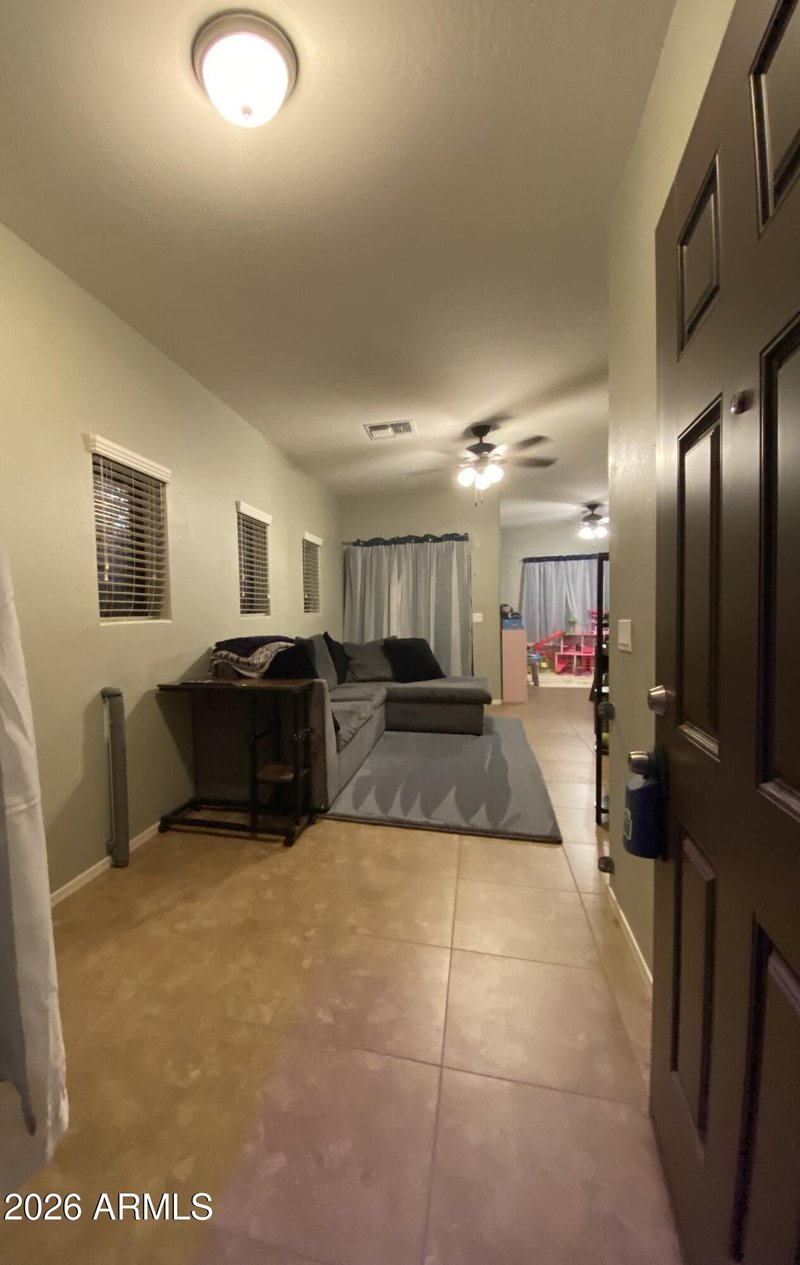 10225 Camelback Rd #19, Phoenix, AZ 85037