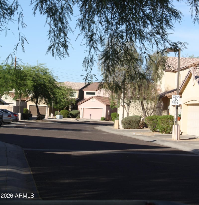 10225 W Camelback Rd #19, Phoenix, AZ 85037