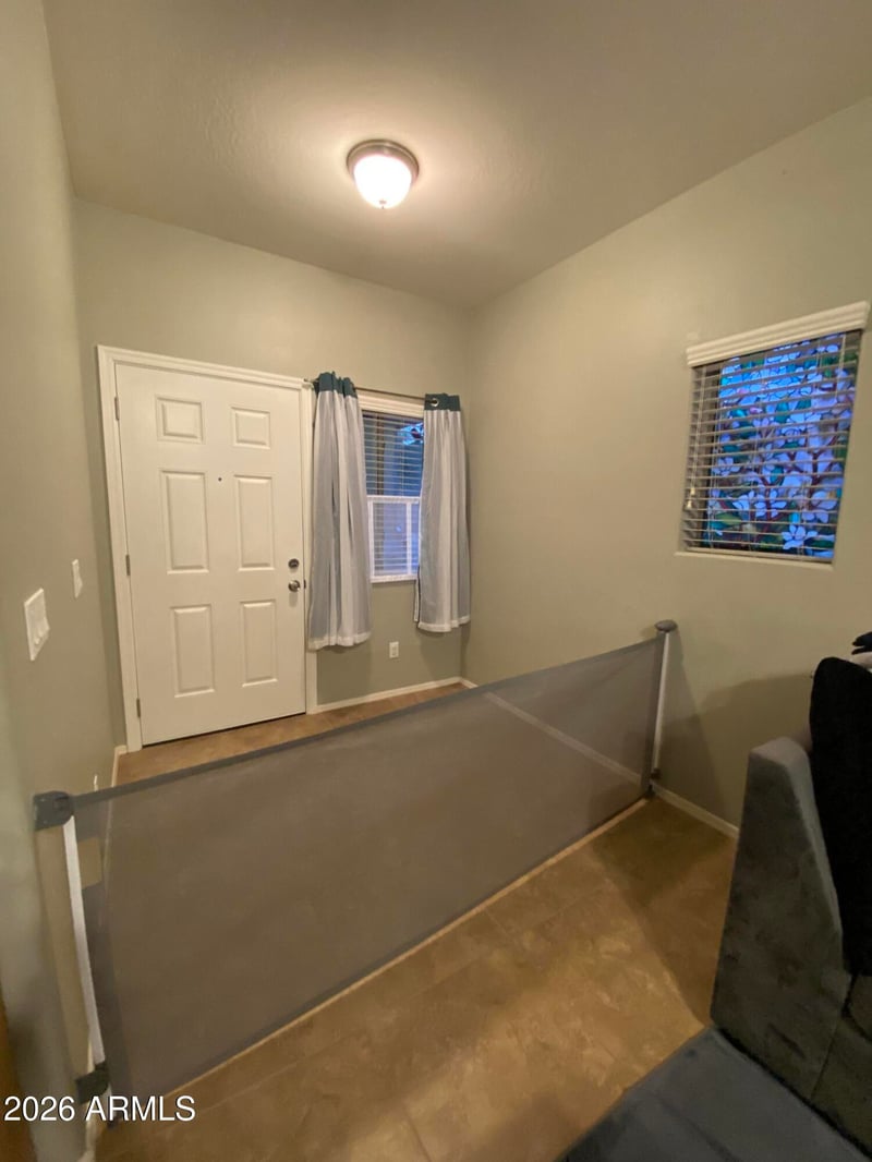 10225 Camelback Rd #19, Phoenix, AZ 85037