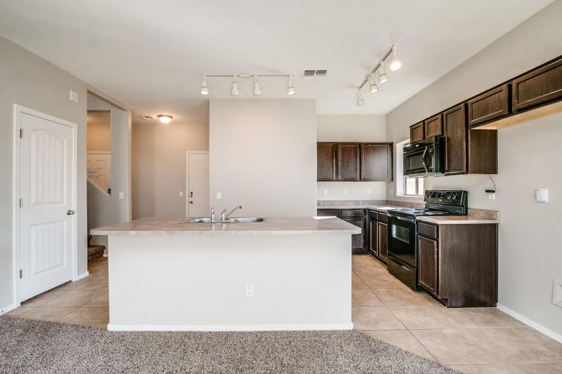 10225 W Camelback Rd #26, Phoenix, AZ 85037