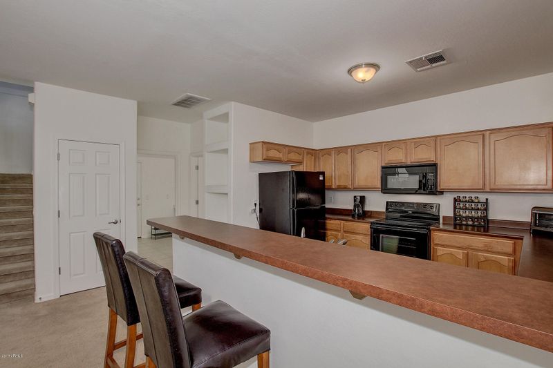 10225 W Camelback Rd #6, Phoenix, AZ 85037