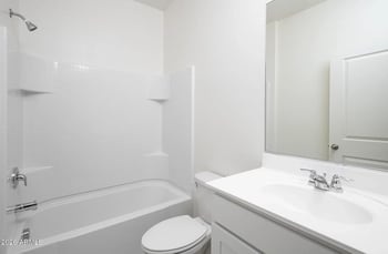 10226 W Devonshire Ave, Phoenix, AZ 85037