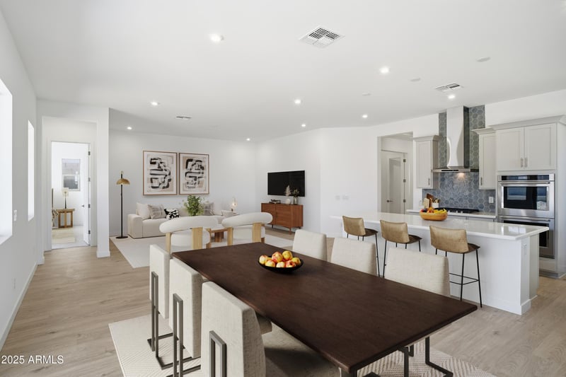 10227 20th Ln, Phoenix, AZ 85041