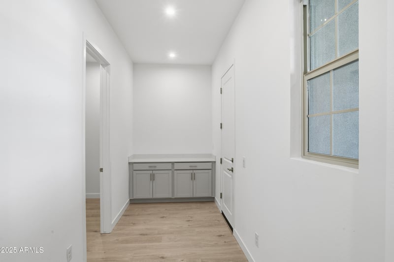 10227 20th Ln, Phoenix, AZ 85041