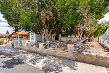 10227 56th Dr, Glendale, AZ 85302