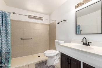 10227 56th Dr, Glendale, AZ 85302