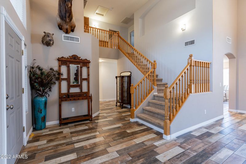 10228 E Obispo Ave, Mesa, AZ 85212