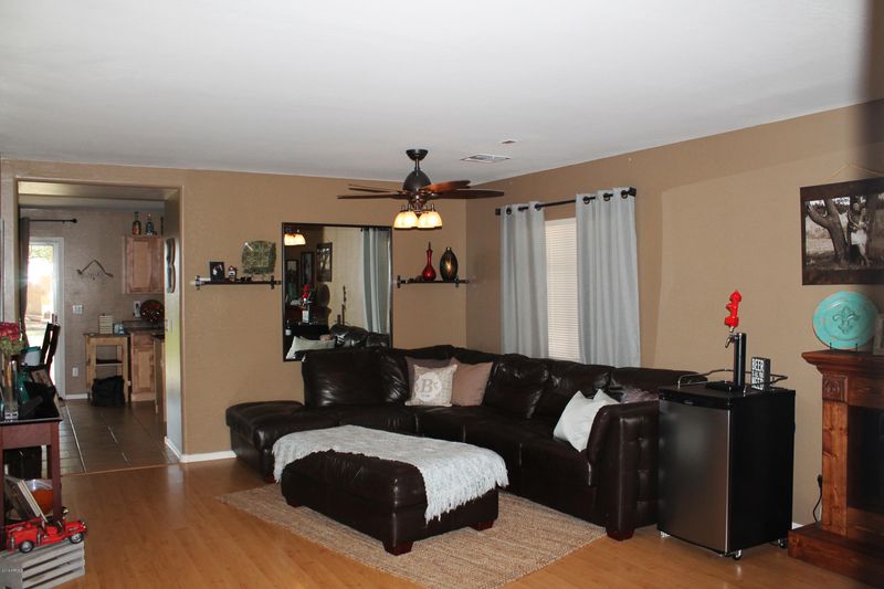 10228 N 116 Ln, Youngtown, AZ 85363