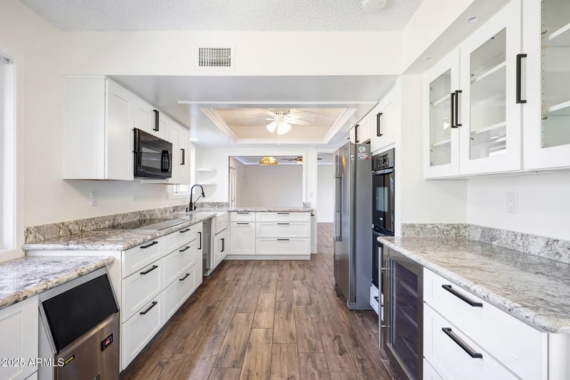 10228 Twin Oaks Dr, Sun City, AZ 85351