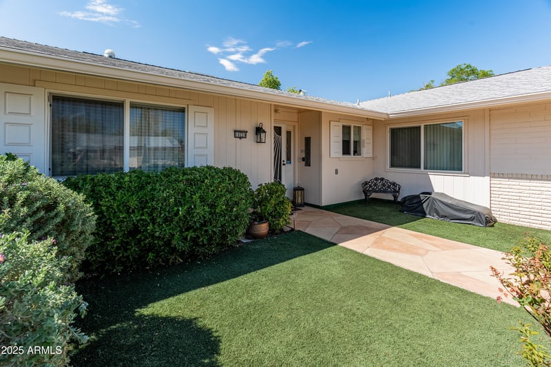 10229 Bolivar Dr, Sun City, AZ 85351