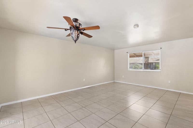 10229 W Pinehurst Dr, Sun City, AZ 85351