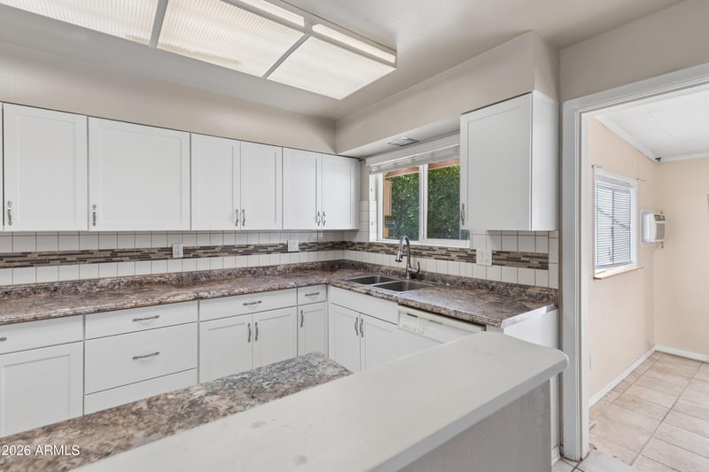 10229 W Pinehurst Dr, Sun City, AZ 85351