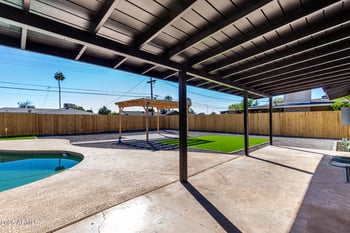 1023 9th St, Mesa, AZ 85203