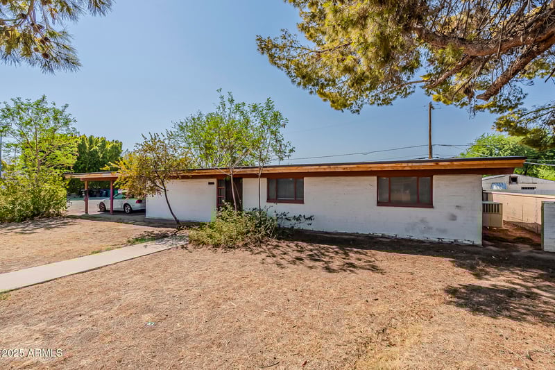 1023 Bethany Home Rd, Phoenix, AZ 85014