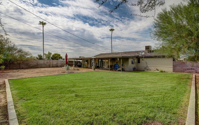 1023 E Butler Dr, Phoenix, AZ 85020