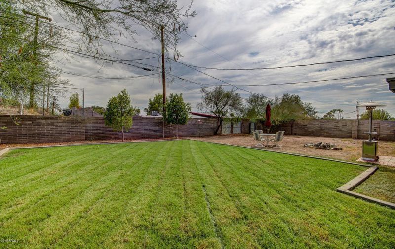 1023 E Butler Dr, Phoenix, AZ 85020