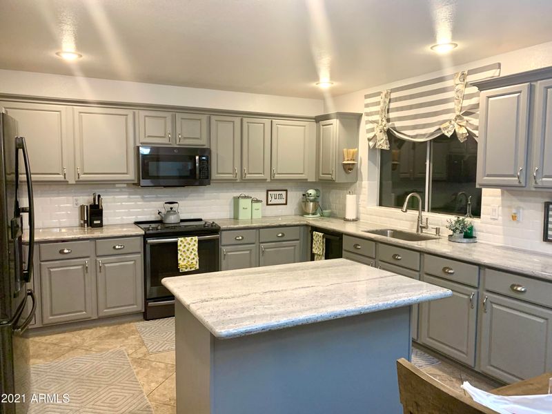 1023 E Sheffield Ave, Chandler, AZ 85225