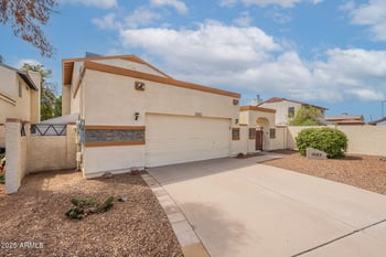 1023 Escuda Dr, Phoenix, AZ 85024